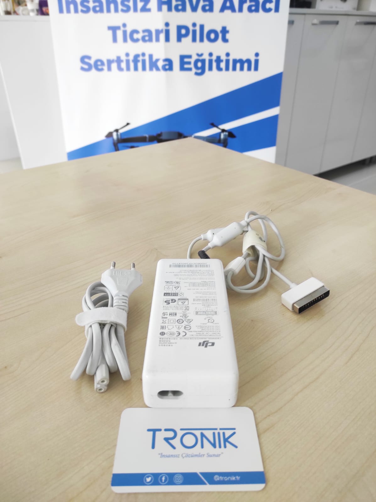 Dji Phantom 4 Şarj Adaptörü