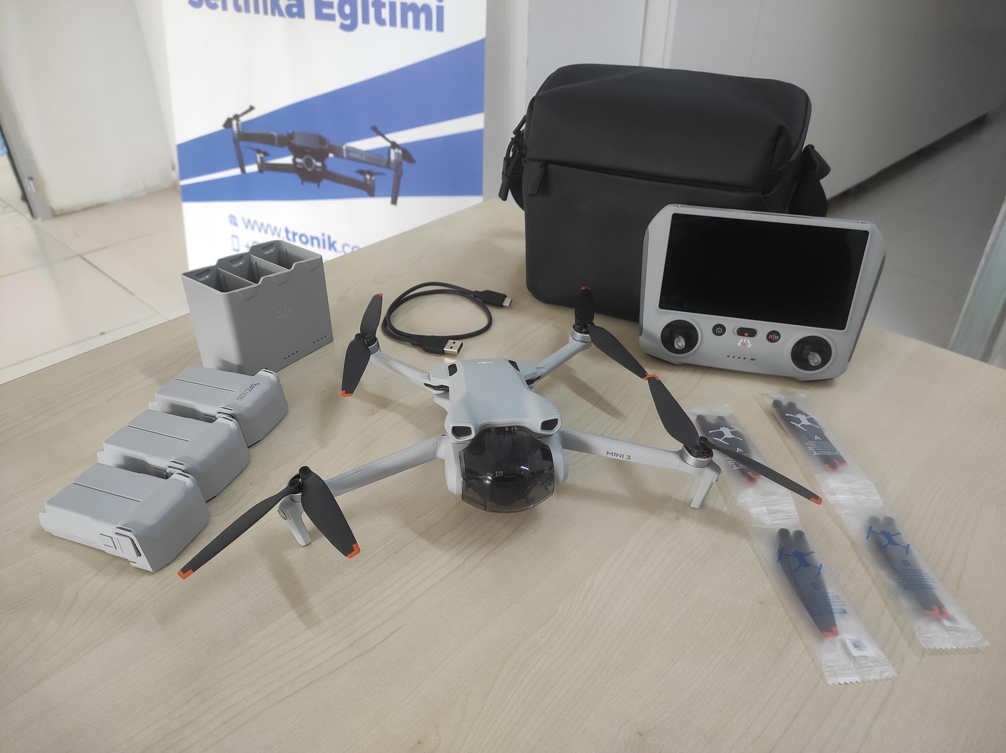 Dji Mini 3 Fly More Combo Plus (Ekranlı Kumanda)