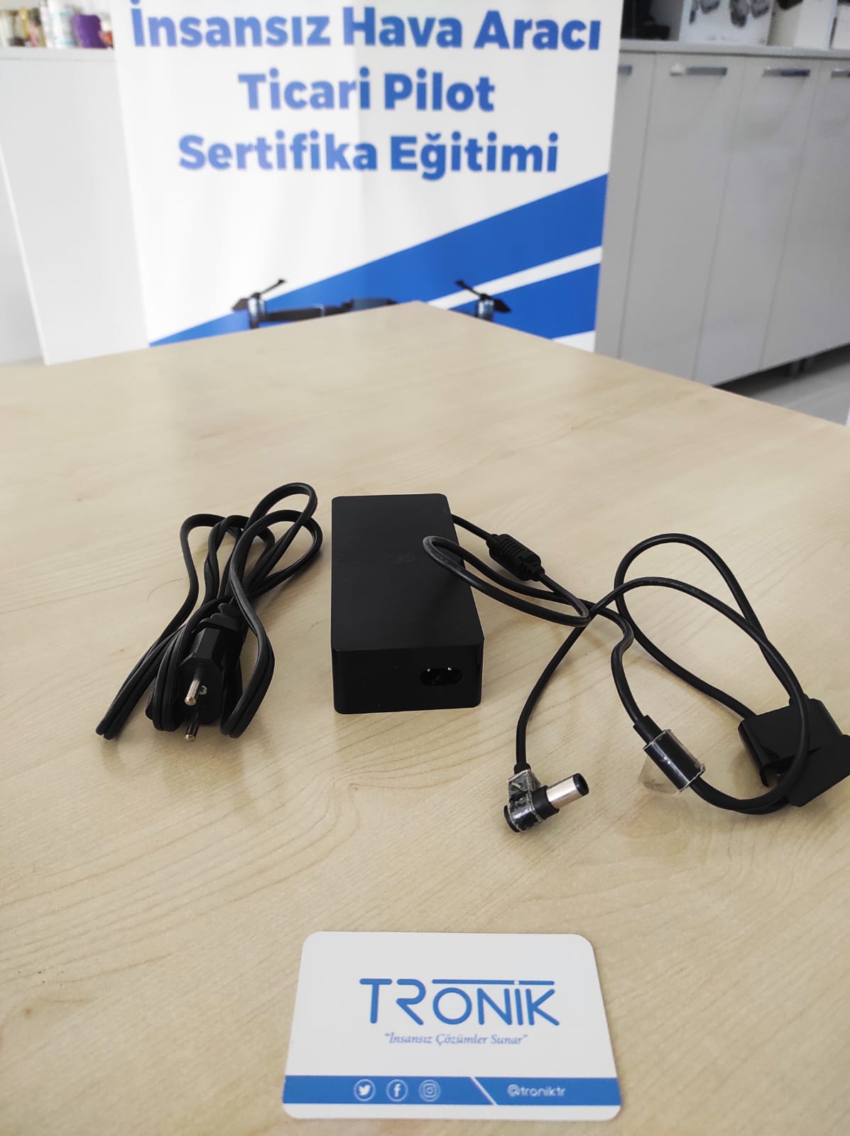 Dji Phantom 3 Şarj Adaptörü