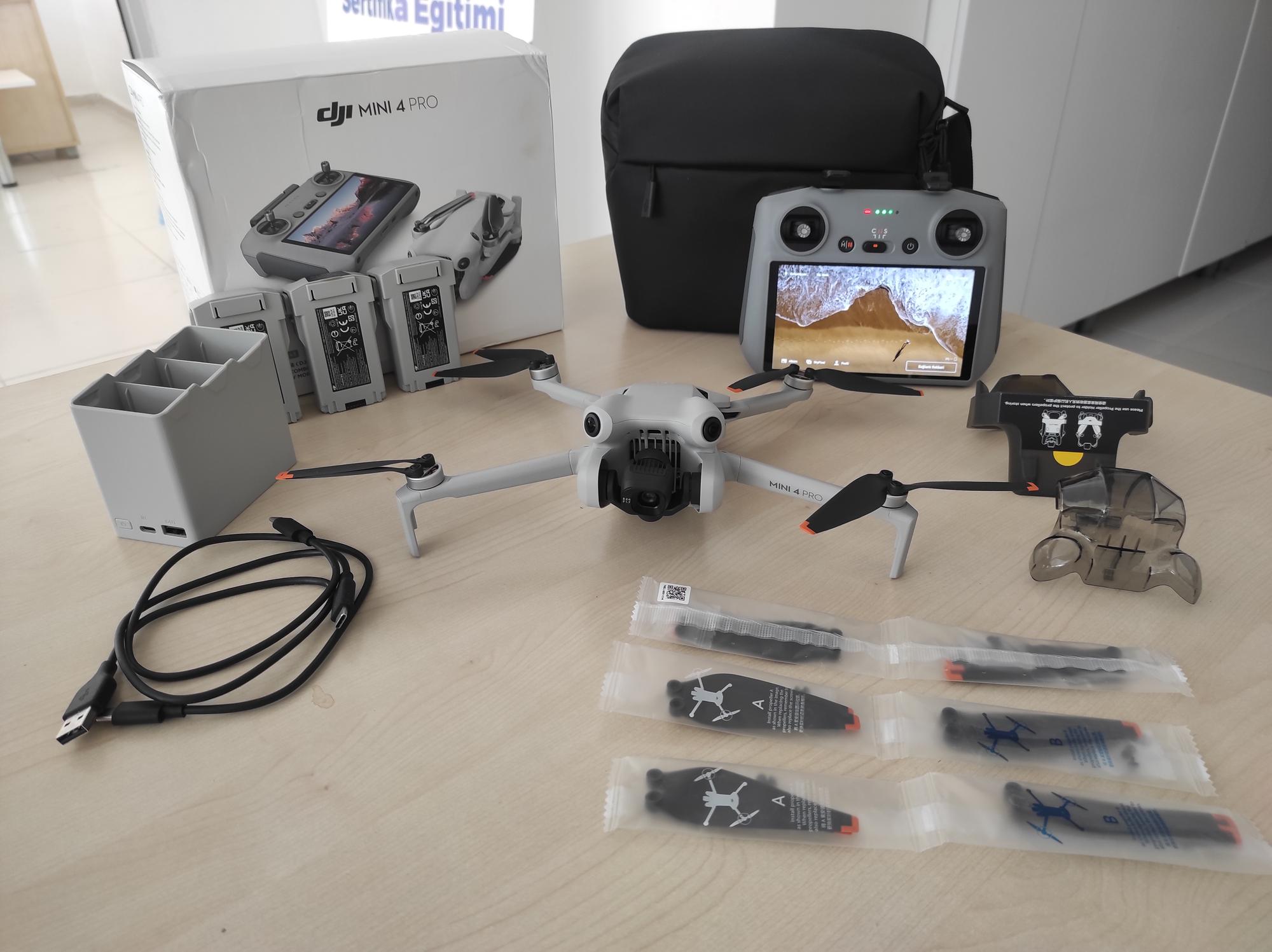 Dji Mini 4 PRO Fly More Combo Plus (2-2-2)